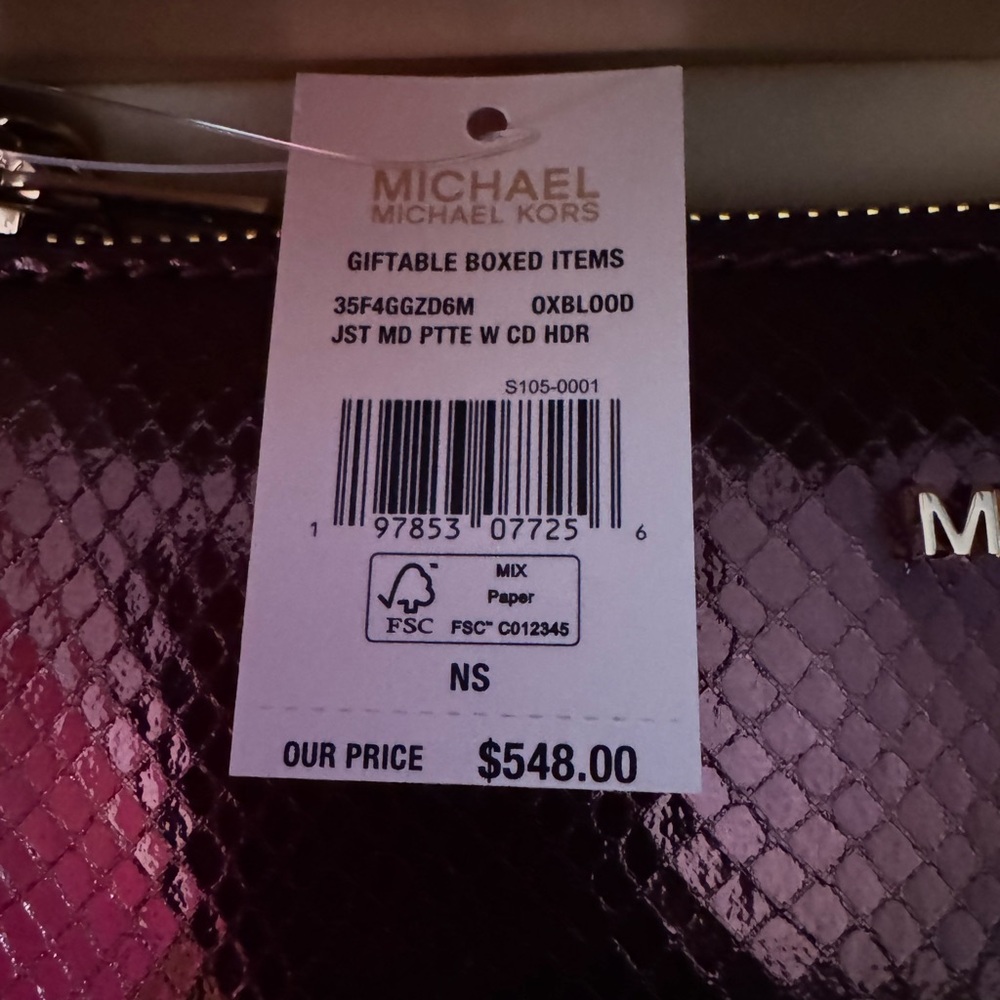 Michael Kors burgundy colored small handbag - new in Gift Box - Picture 3 of 7